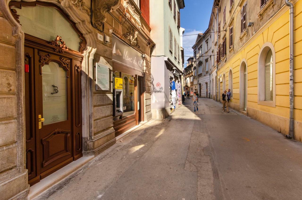 Villa Brandestini Pula Bagian luar foto